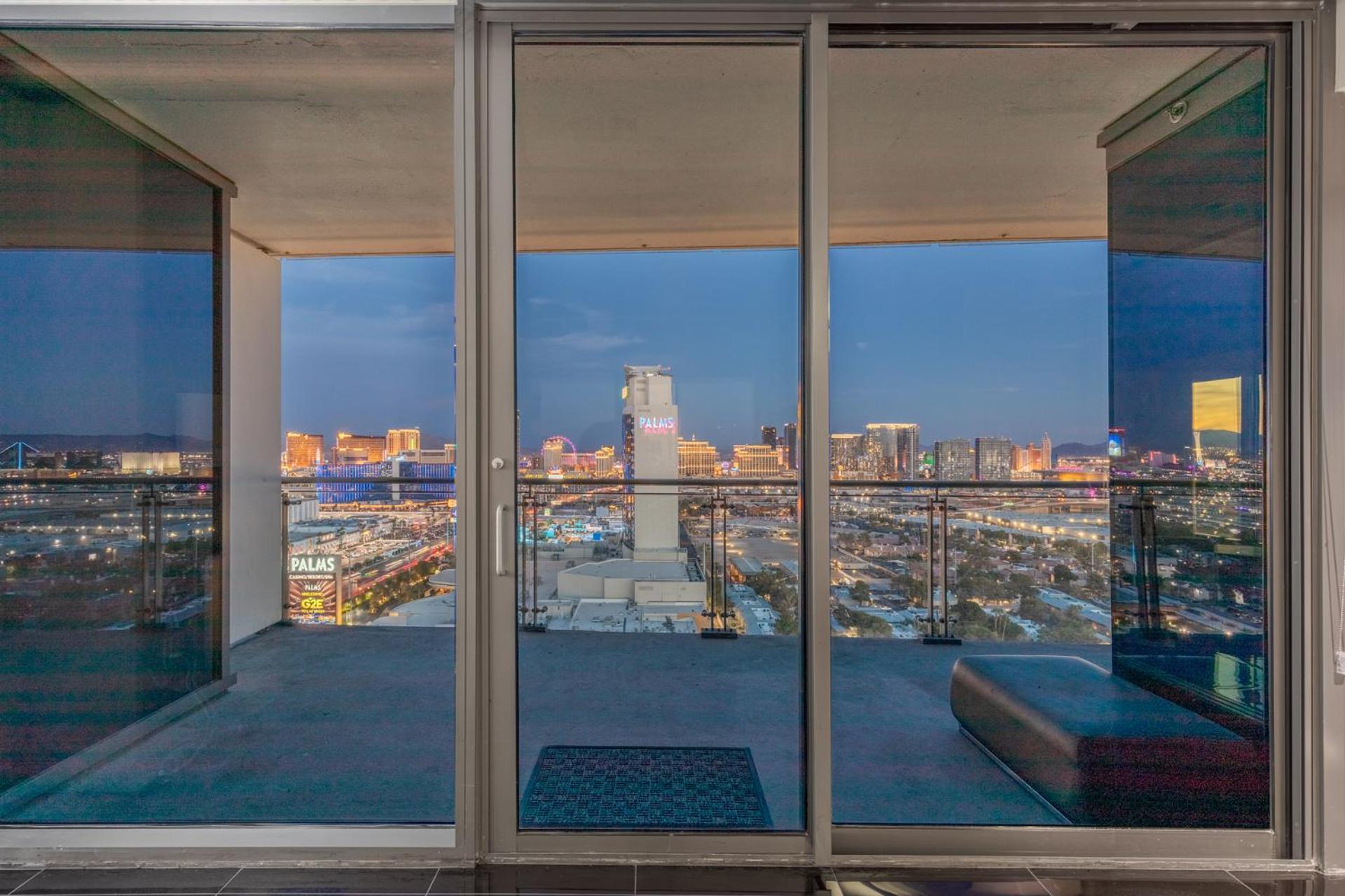 Stripviewsuites At Palms Place Appart hôtel 4*