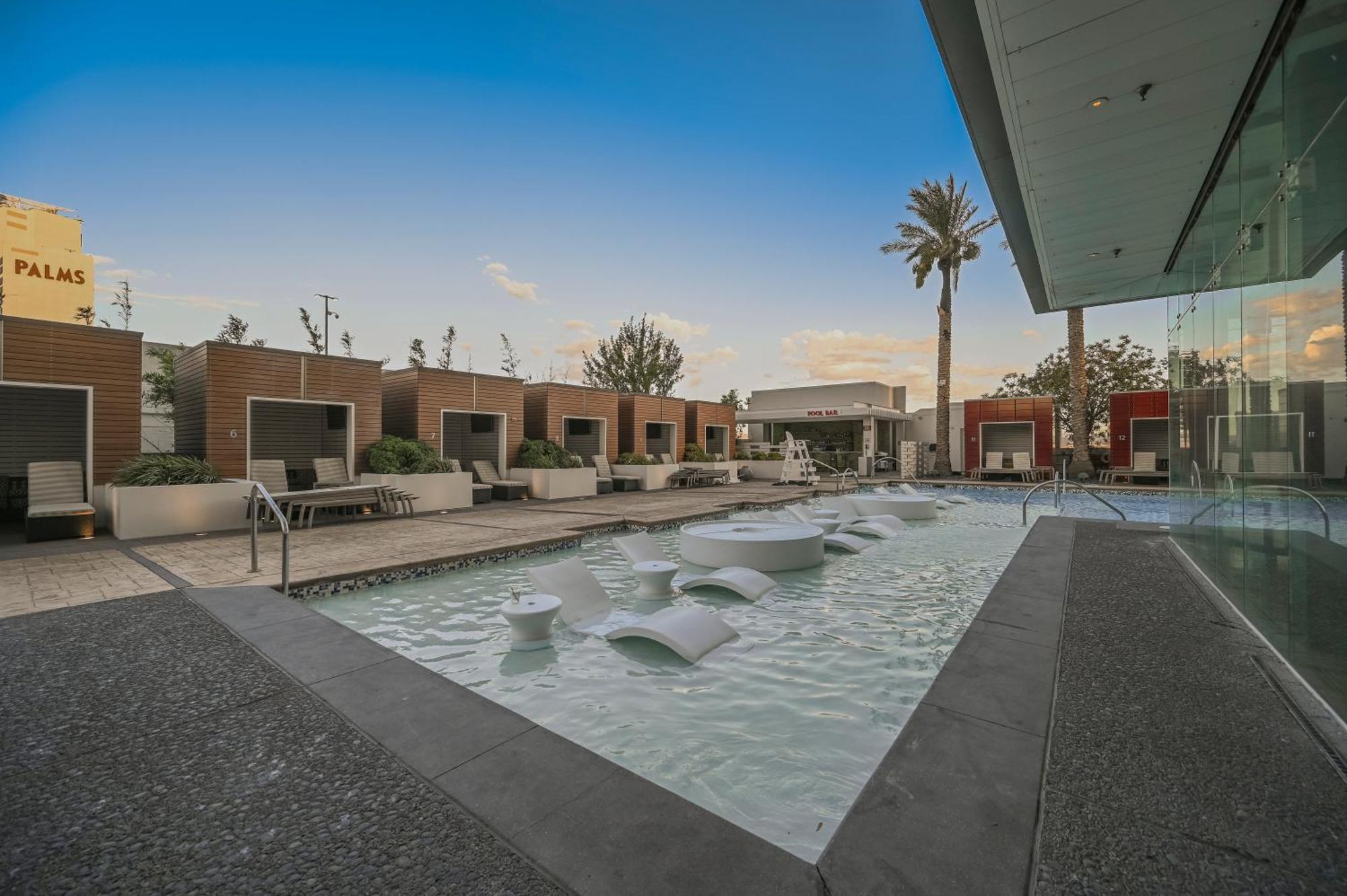 Appart hôtel Stripviewsuites At Palms Place 4*